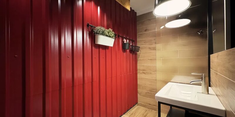 Colentina, Doamna Ghica, studio renovat cu designer
